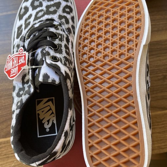 SALE** Vans Doheny Women’s sz 6 Snow Leapord Skate Shoe - Picture 5 of 7